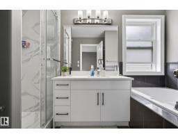 9628 221 St Nw, Edmonton, AB T5T4N7 Photo 34