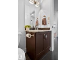 9628 221 St Nw, Edmonton, AB T5T4N7 Photo 9
