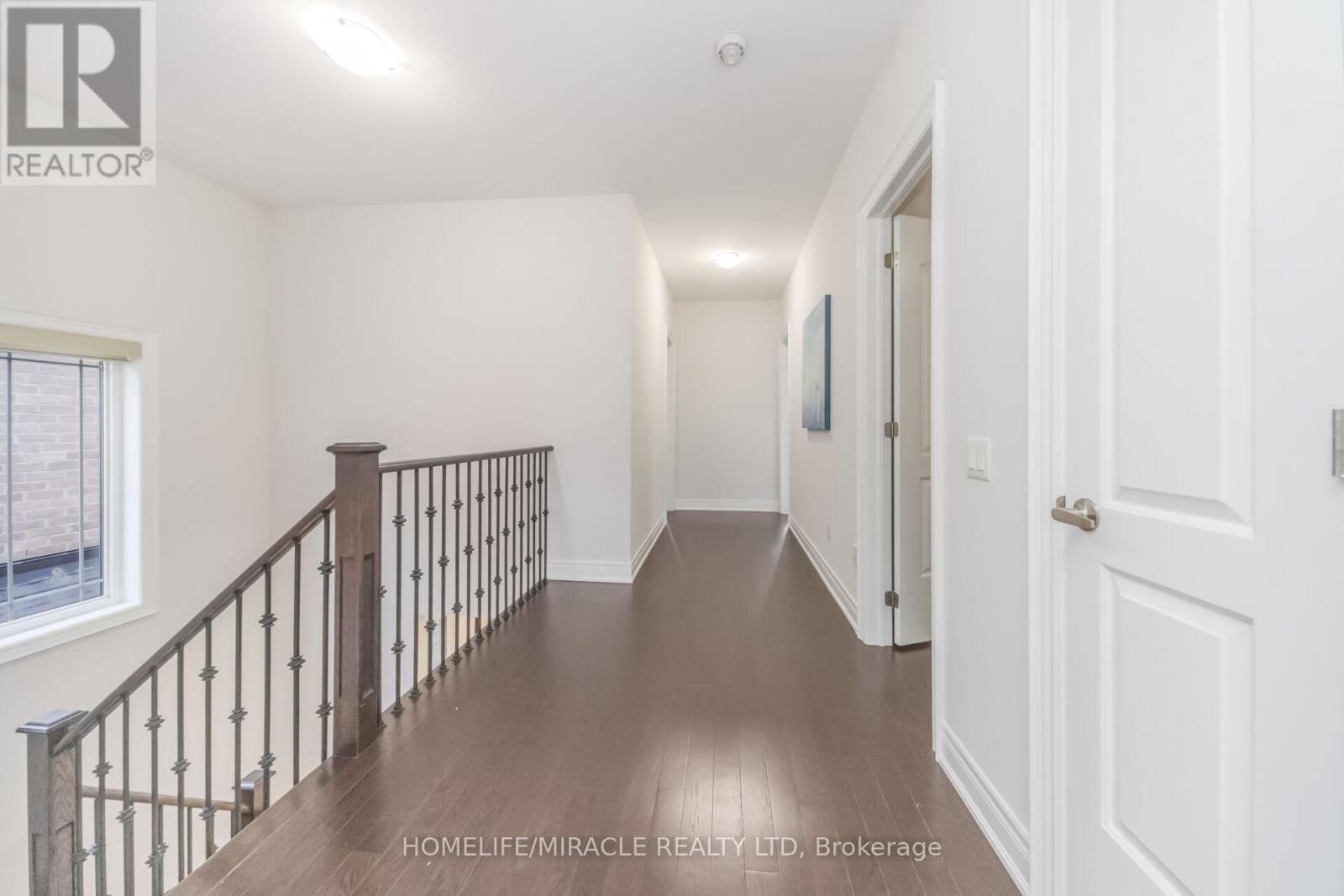 16 LYLE WAY - 25
