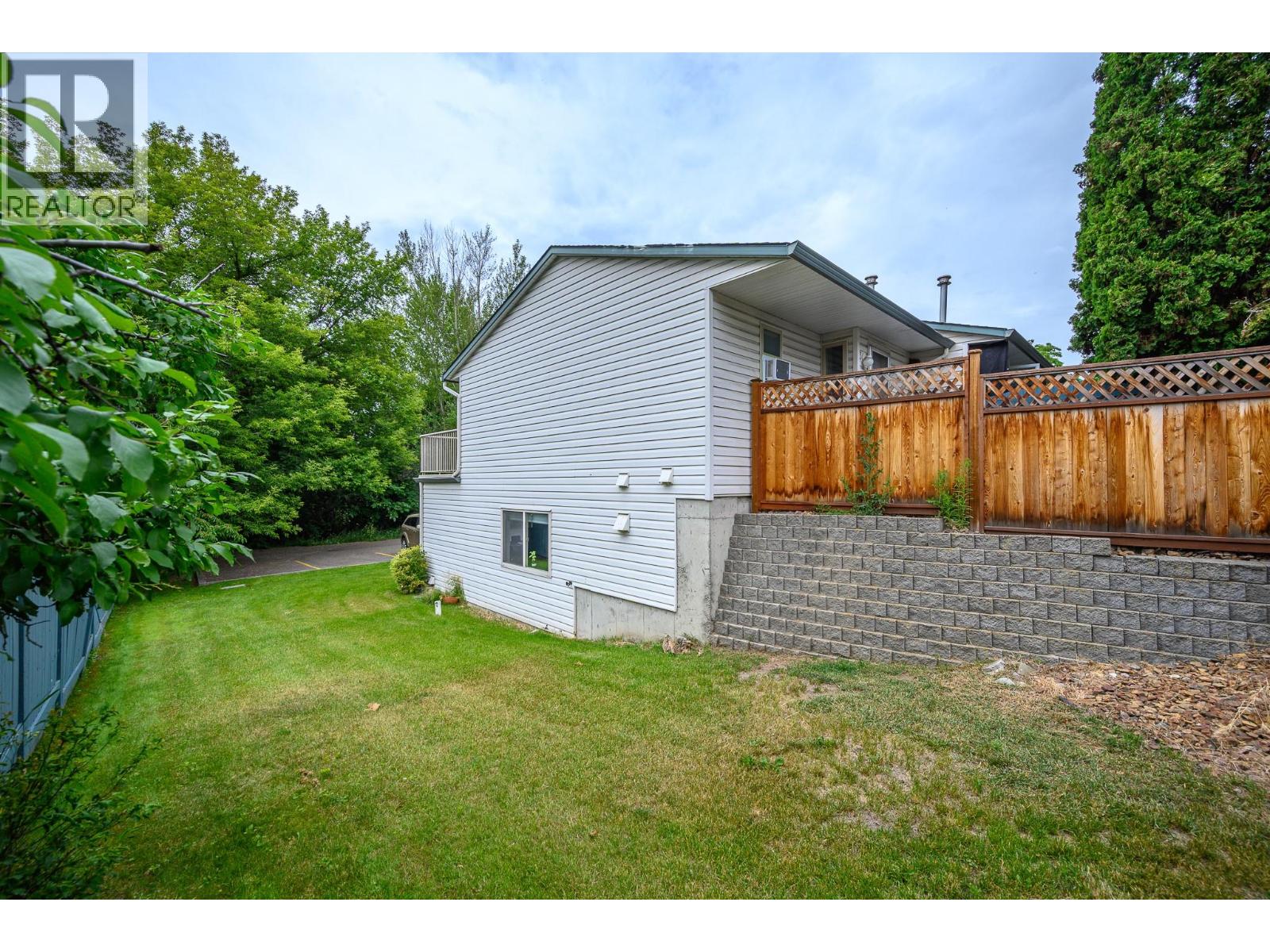 401 1607 43 Avenue, Vernon