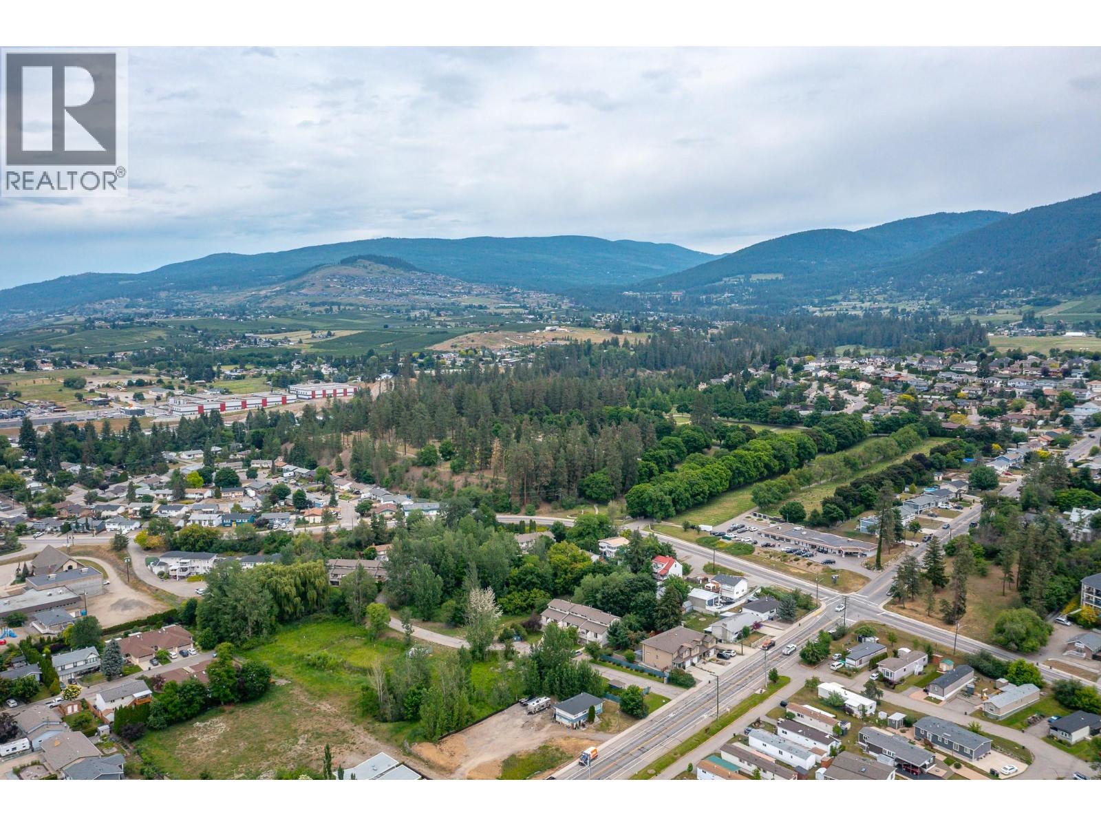 401 1607 43 Avenue, Vernon