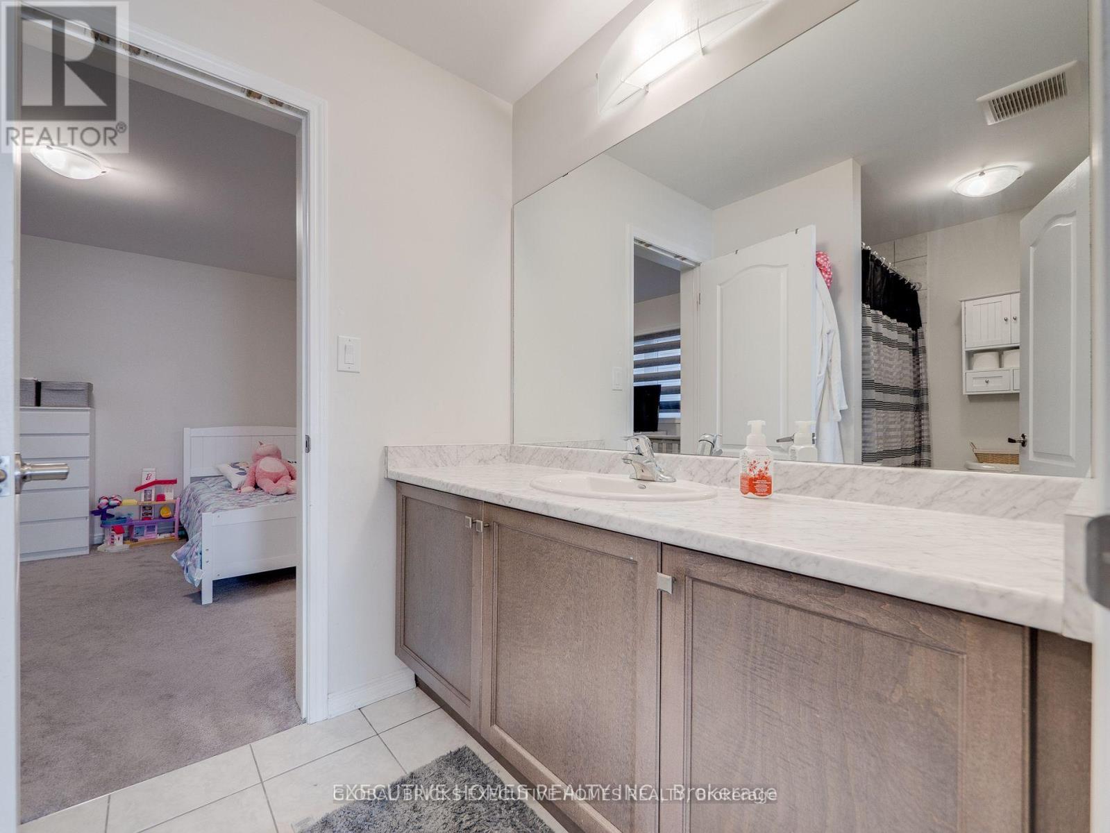 26 LILLIAN WAY - 28