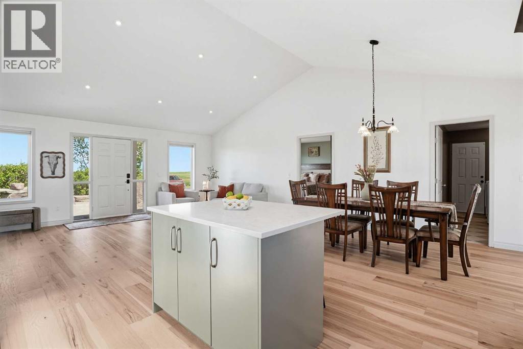 245169 Range Rd  271 — photo 8