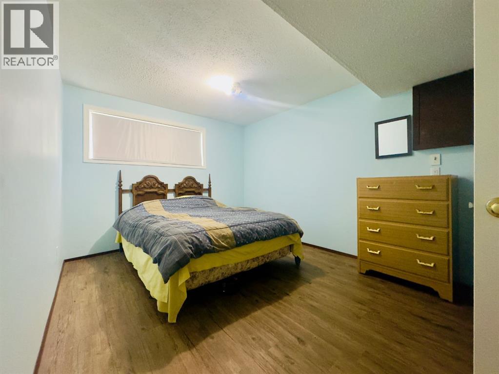 1405 61 Street - 32