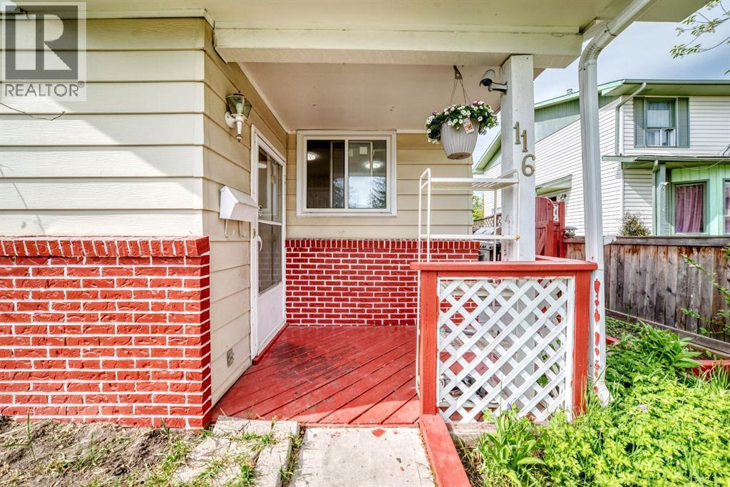 116 Pineson Place NE - 2