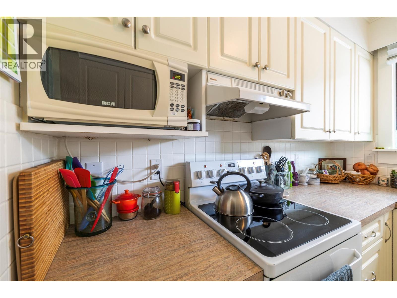 #39 1980 GLENWOOD Drive - 12