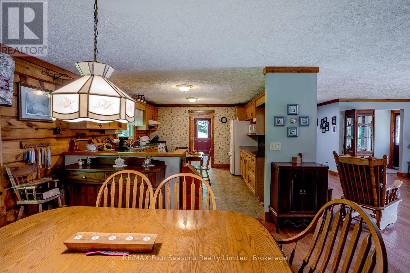 600072 50 SIDE ROAD S - Image 17