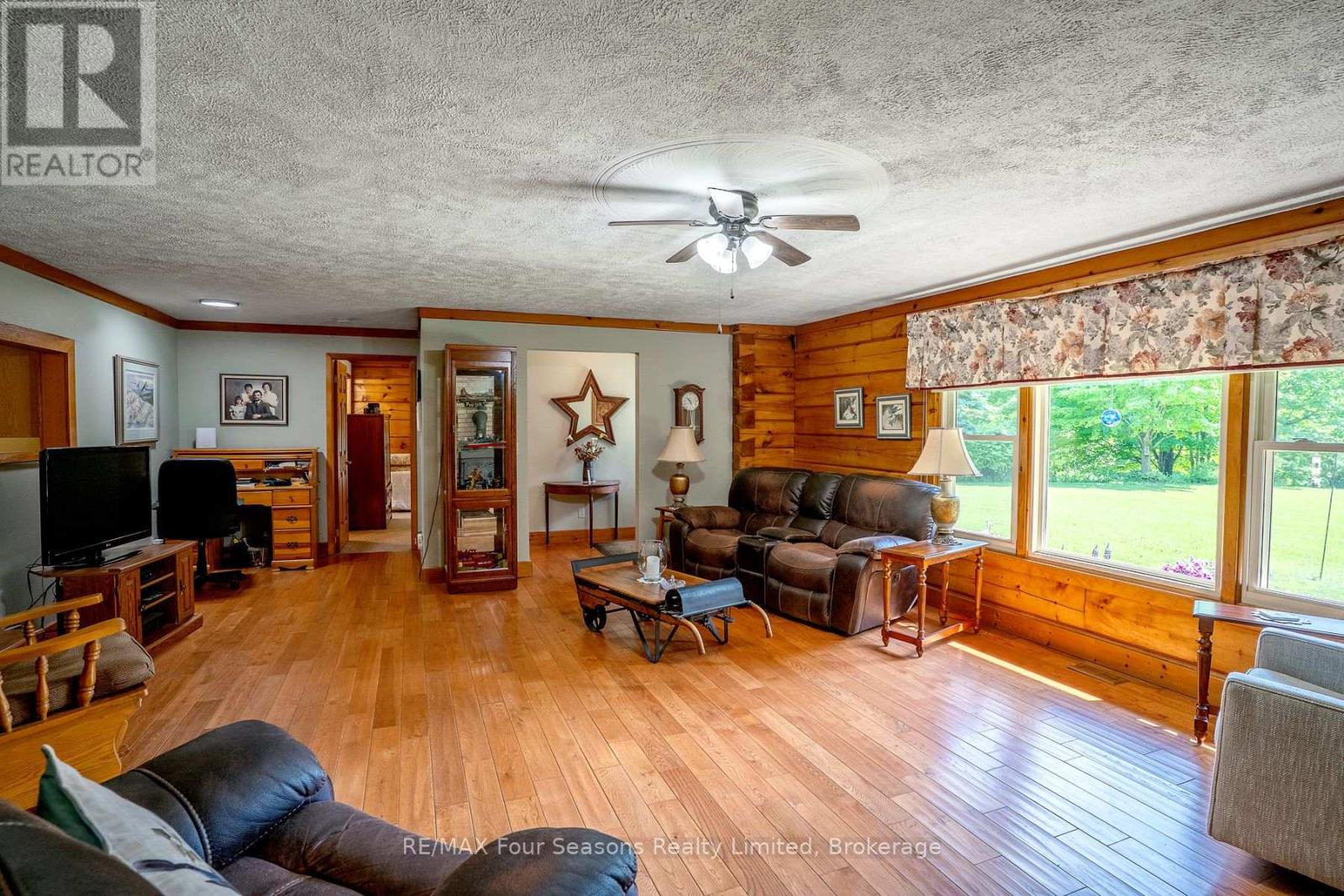 600072 50 SIDE ROAD S - Image 13
