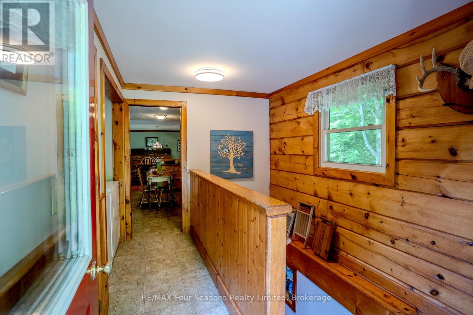 600072 50 SIDE ROAD S - Image 34