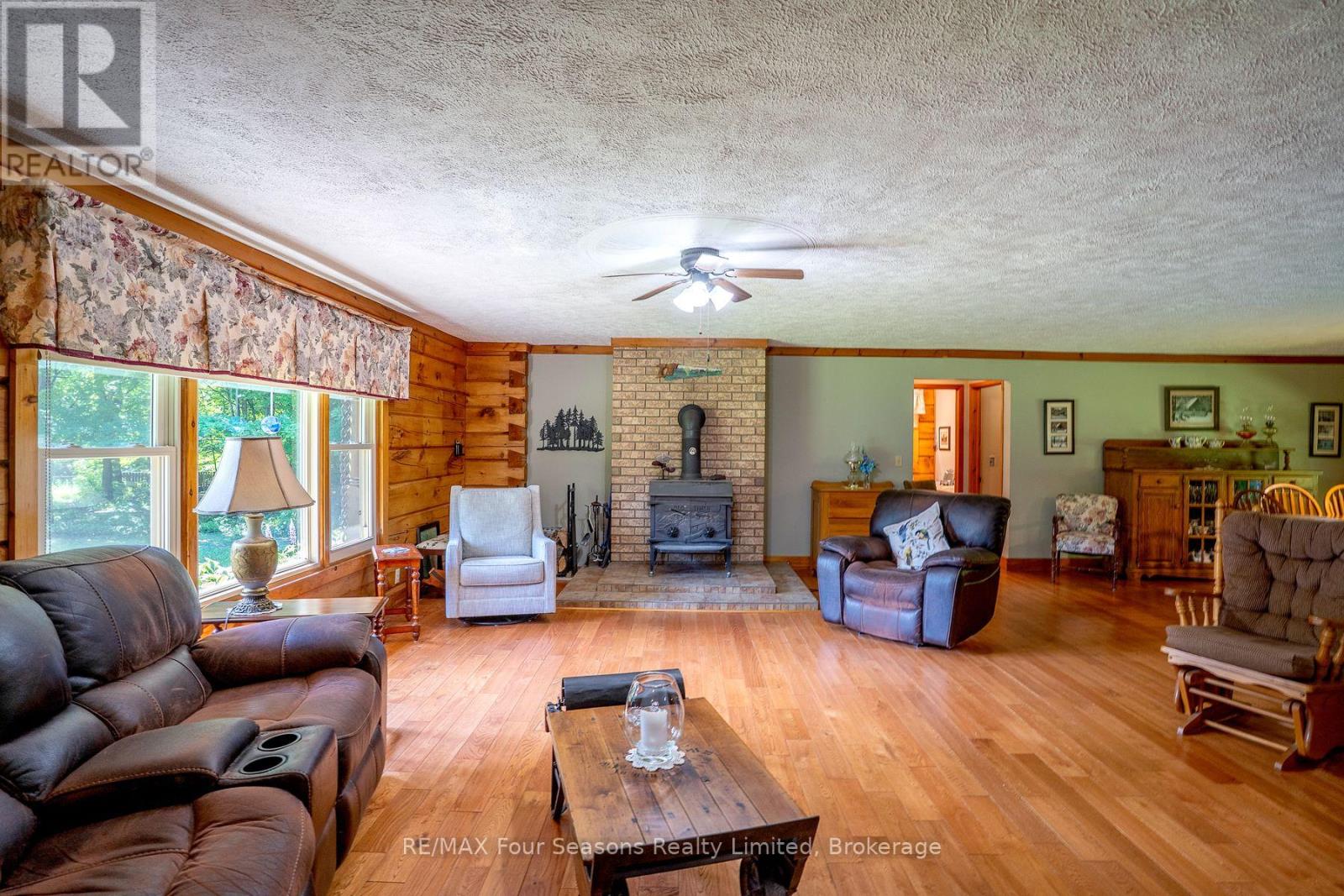 600072 50 SIDE ROAD S - Image 7