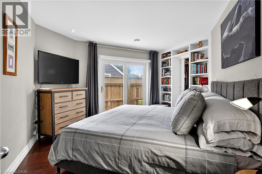 11 PEEL Street - 23