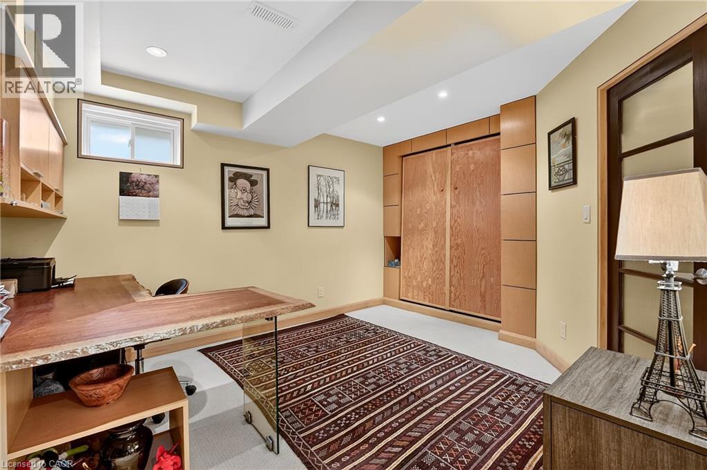 11 PEEL Street - 38