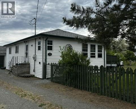2575 Clapperton Avenue - 1