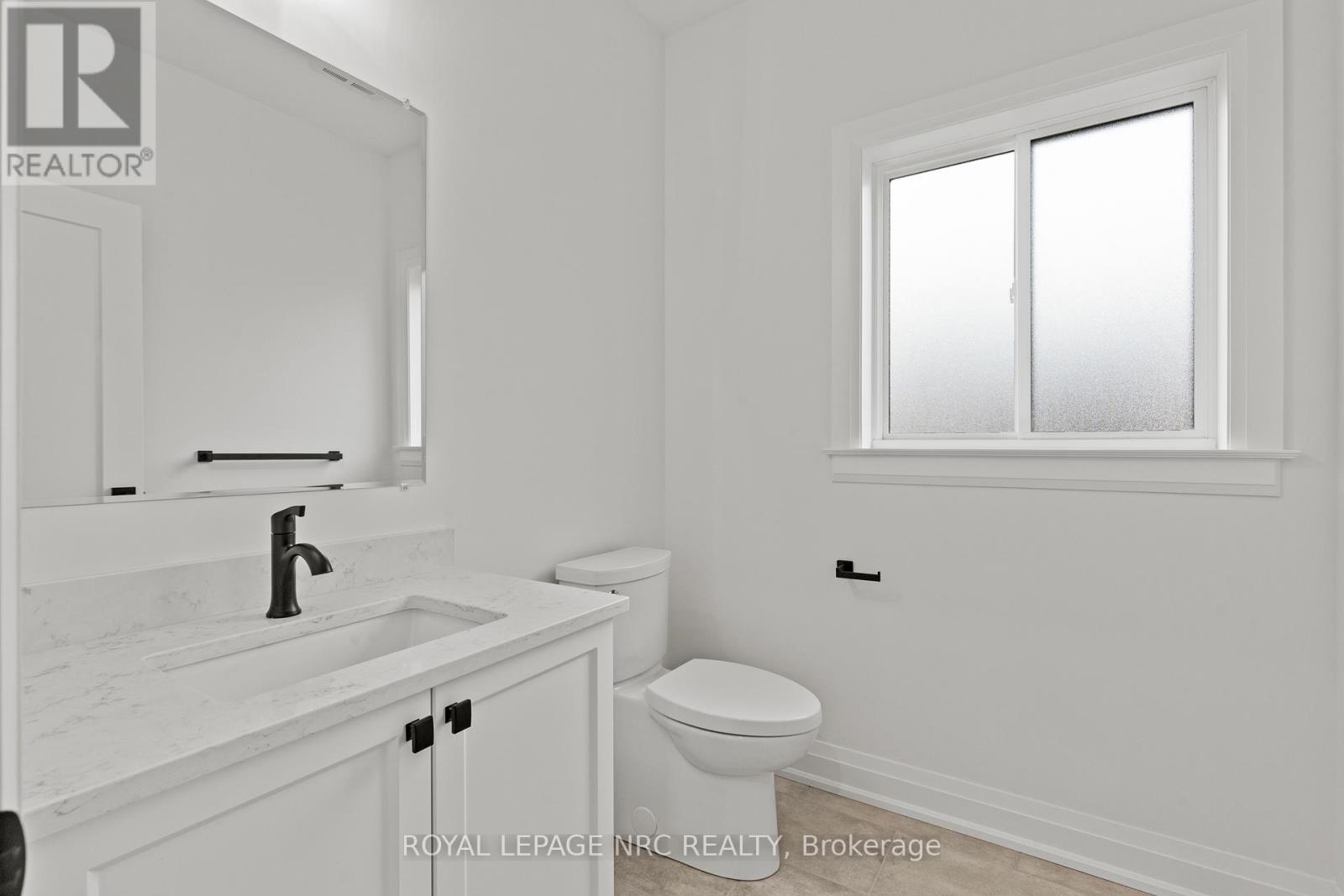4705 LEE AVENUE - 12