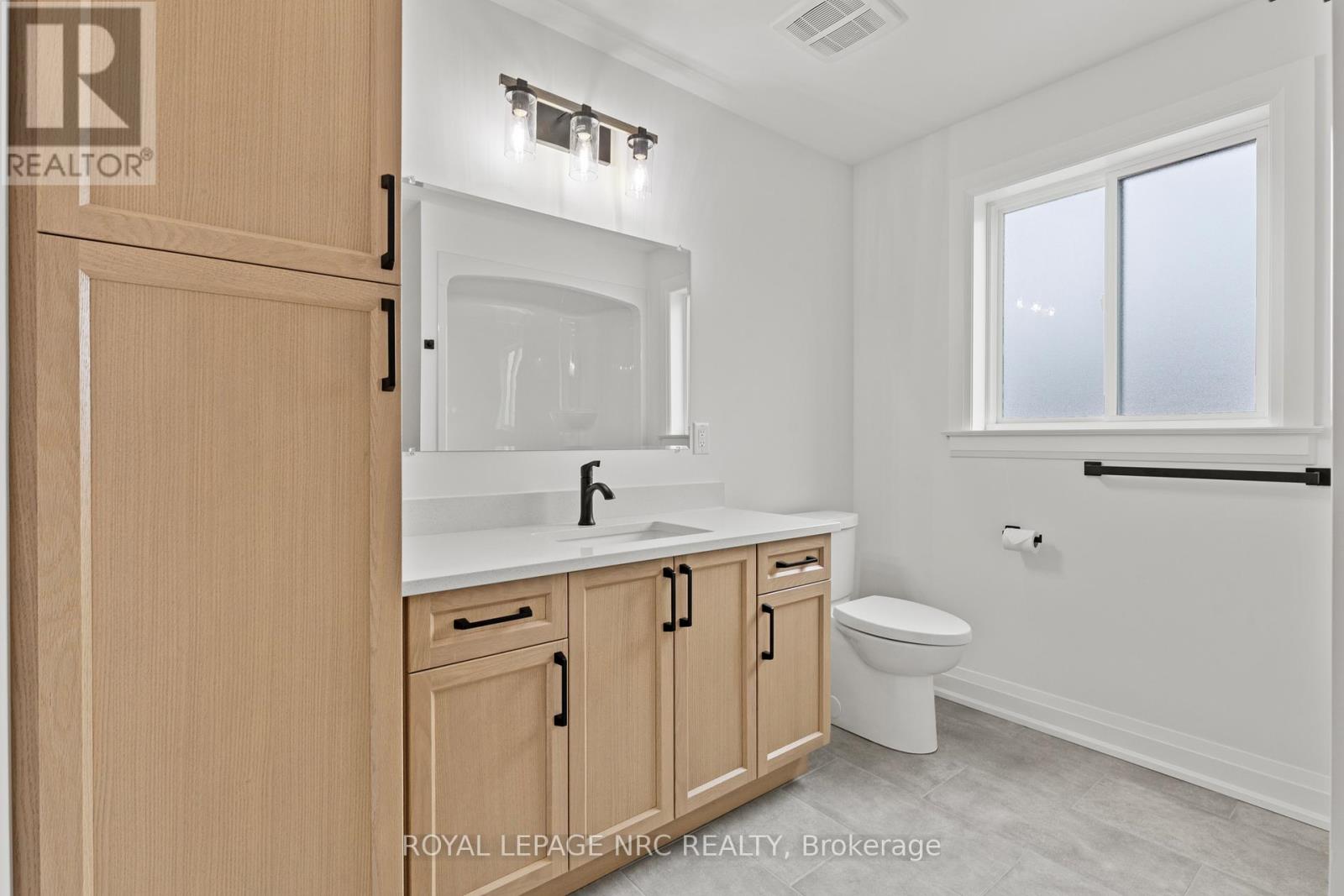 4705 LEE AVENUE - 24