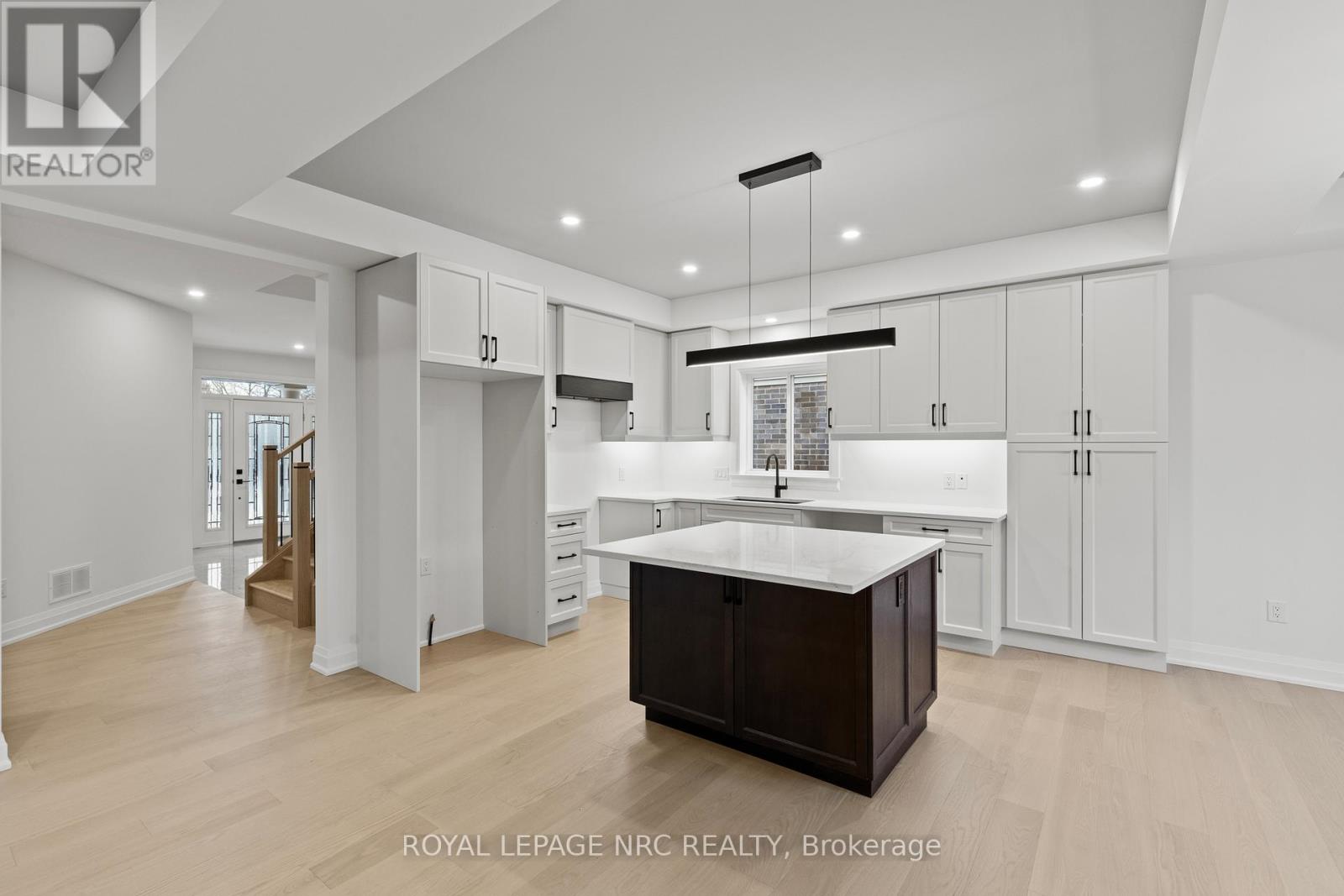 4705 LEE AVENUE - 7
