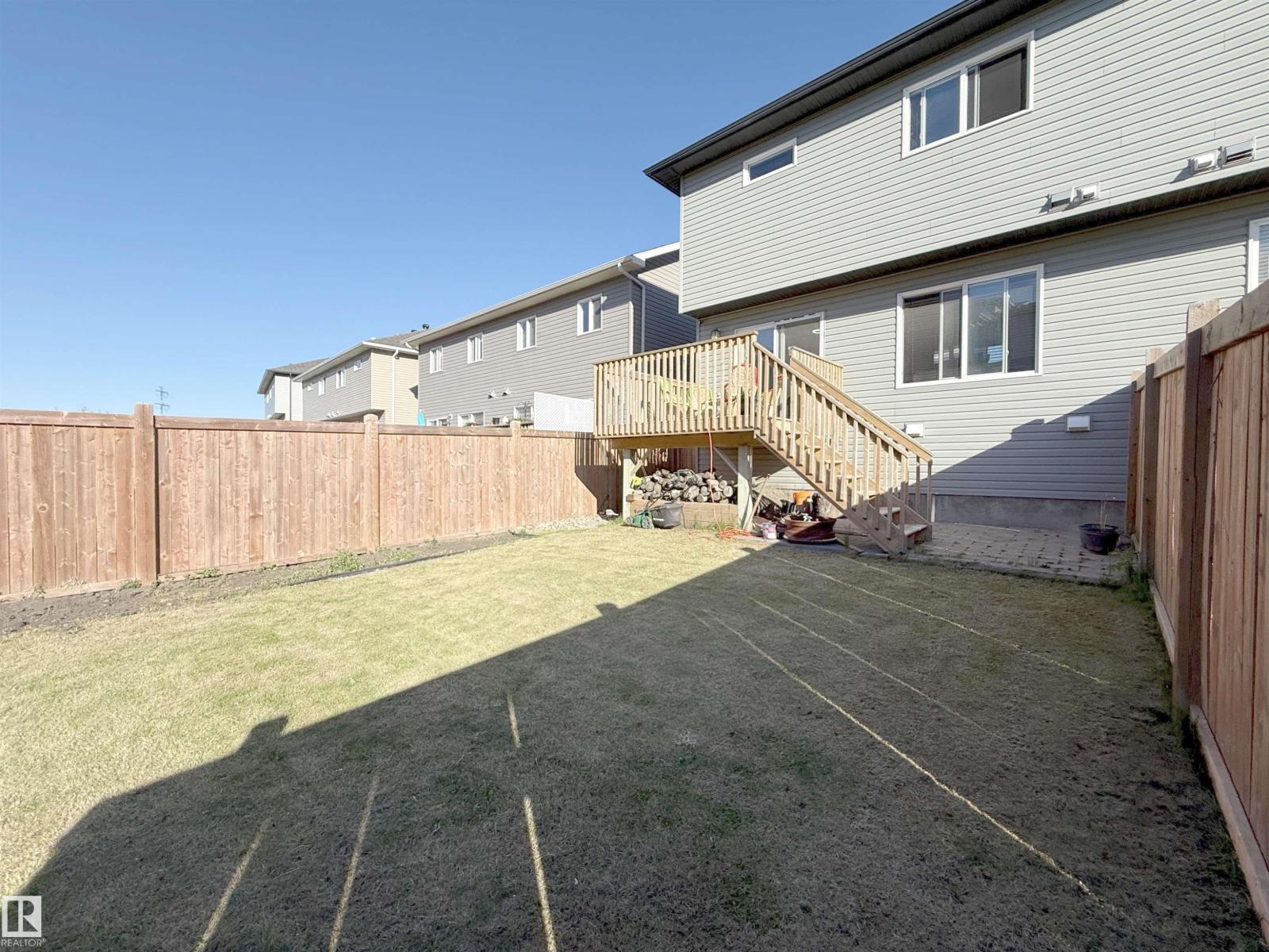 228 42 AV NW NW — photo 10