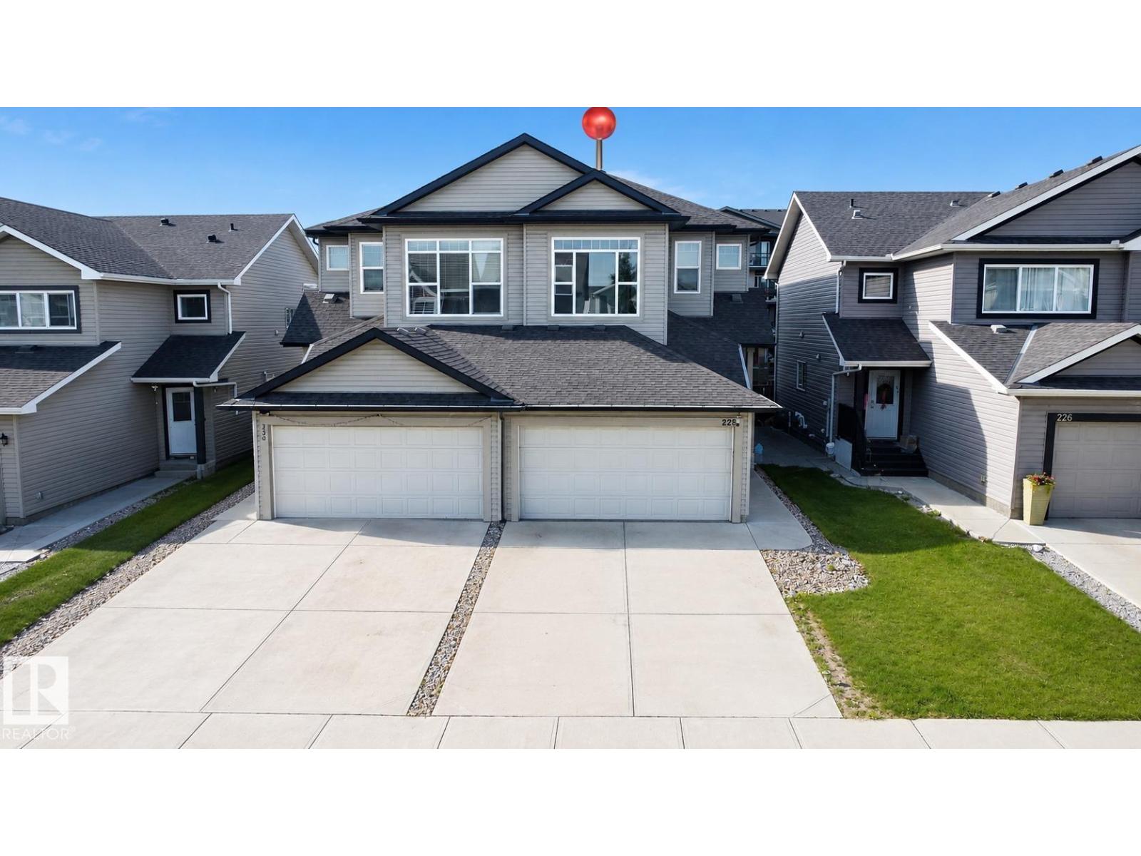 228 42 AV NW NW - photo 2