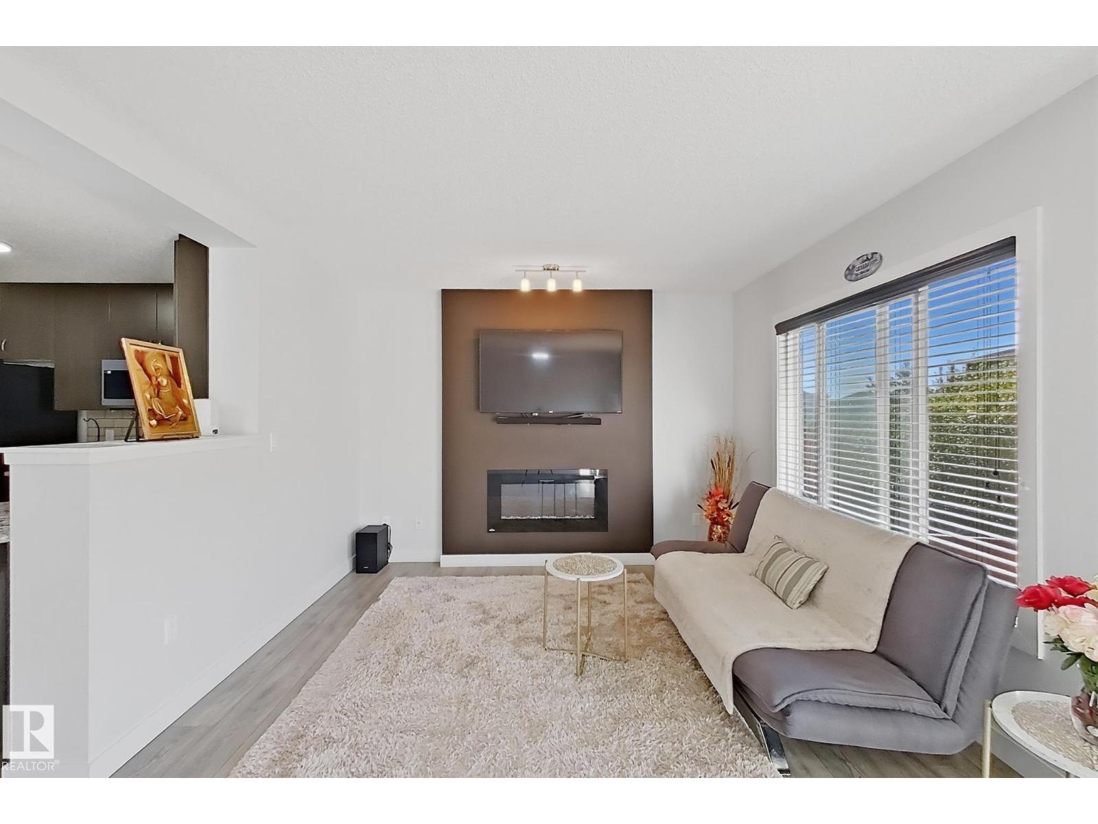 228 42 AV NW NW — photo 20