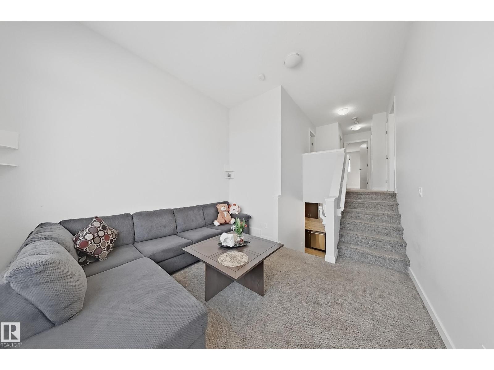 228 42 AV NW NW — photo 23