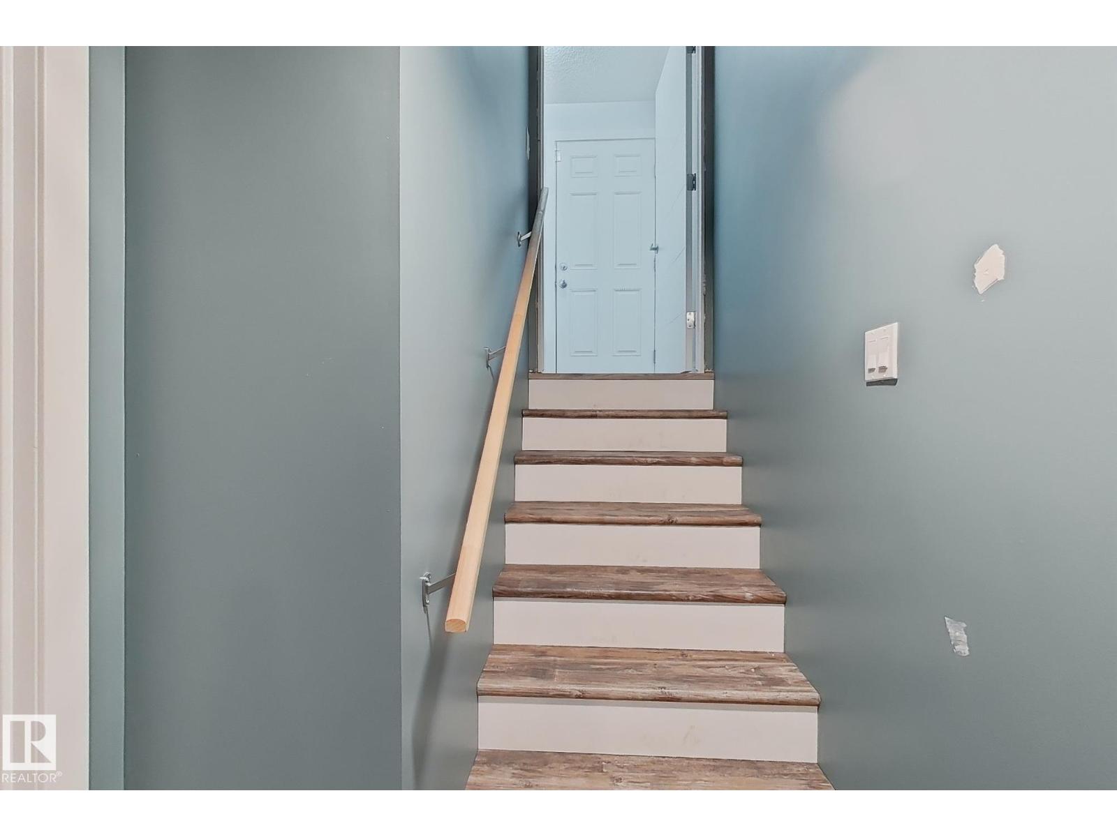 228 42 AV NW NW — photo 35