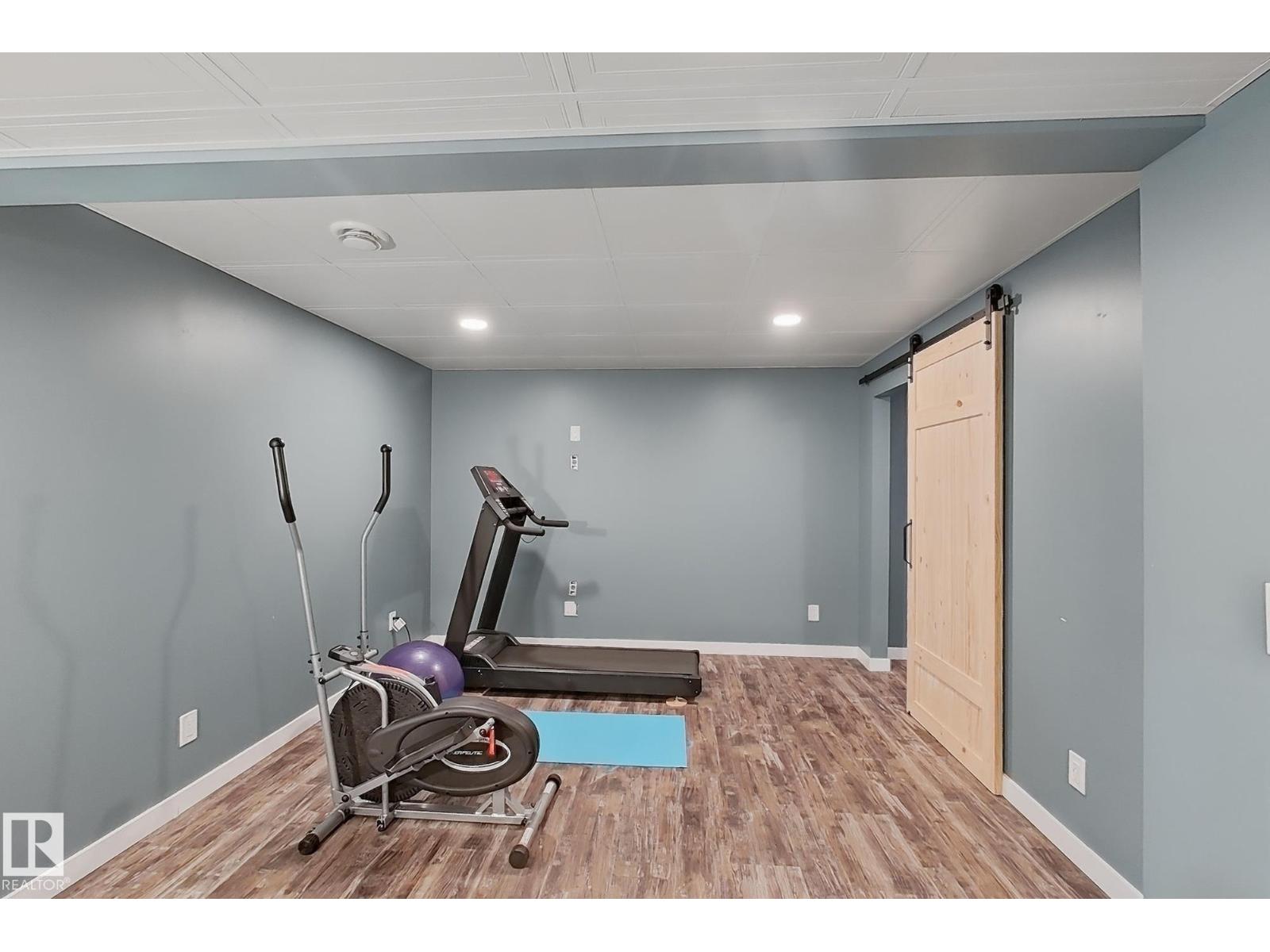 228 42 AV NW NW — photo 36