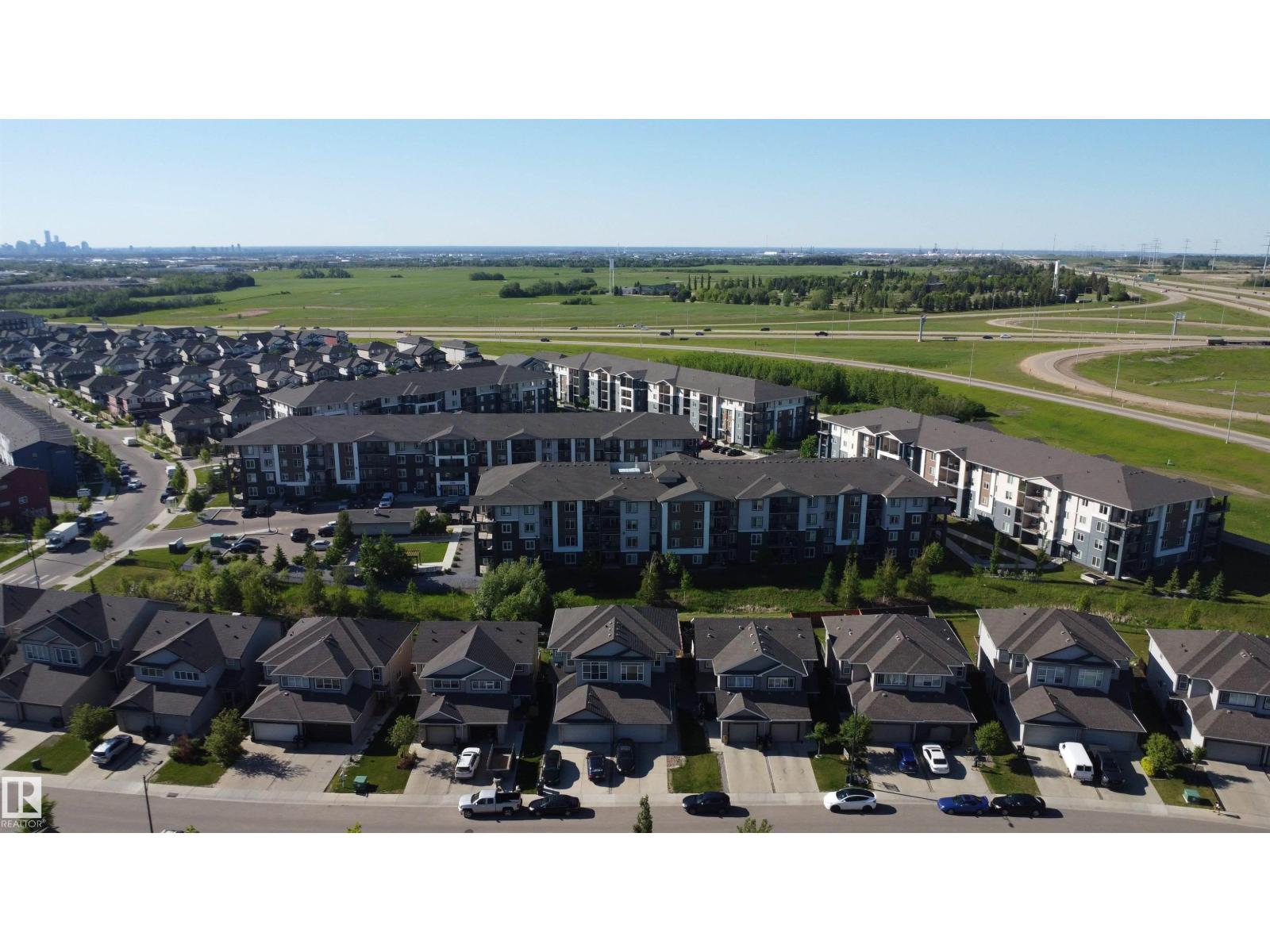 228 42 AV NW NW - photo 4