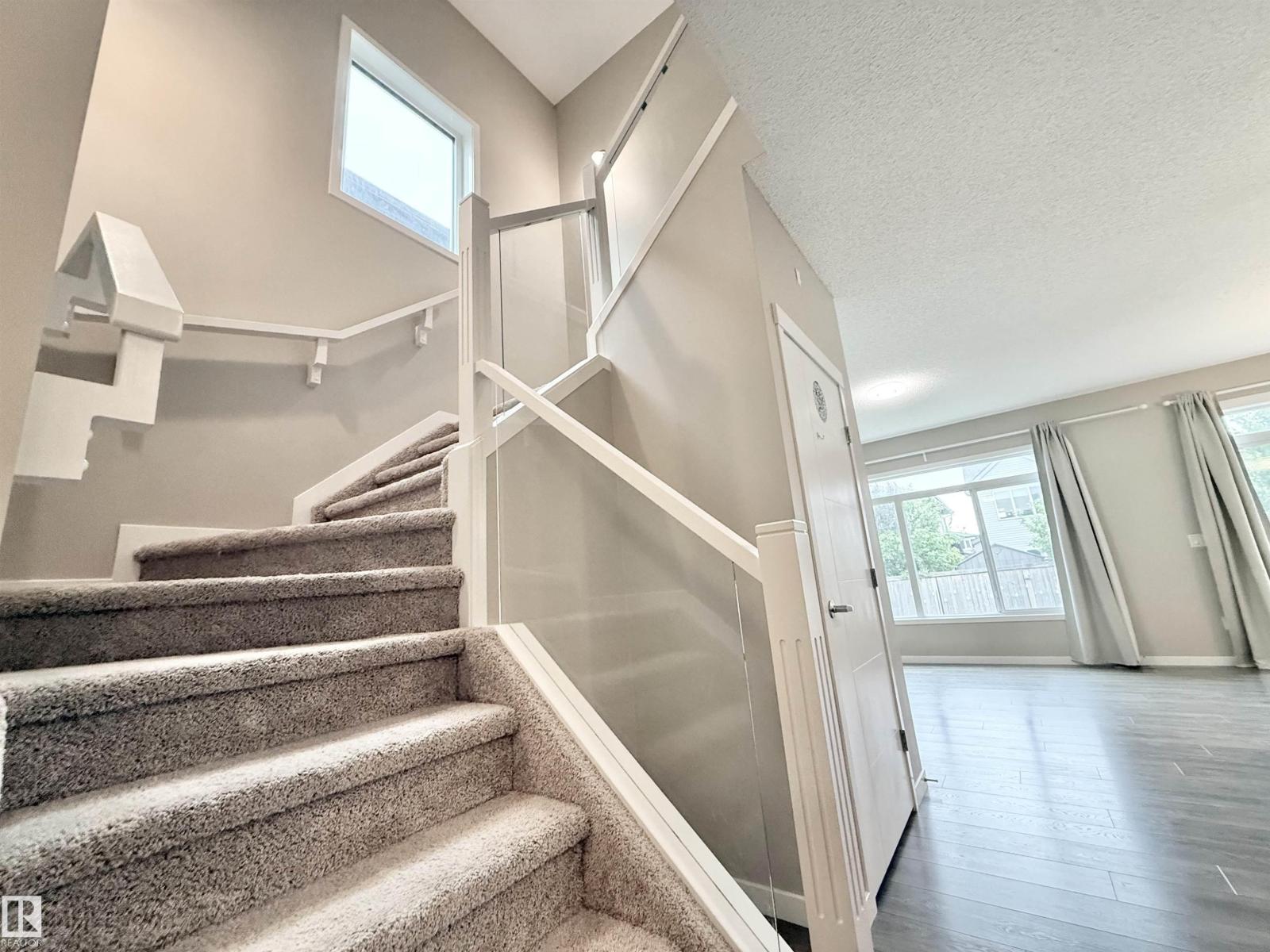 22519 96 AV NW - 9
