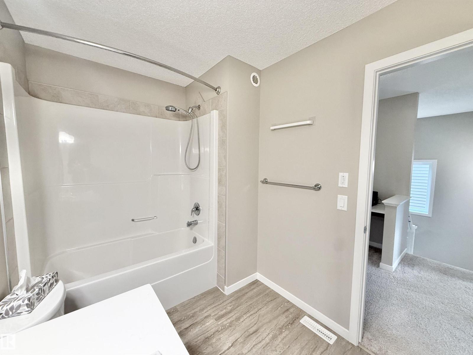 22519 96 AV NW - 36