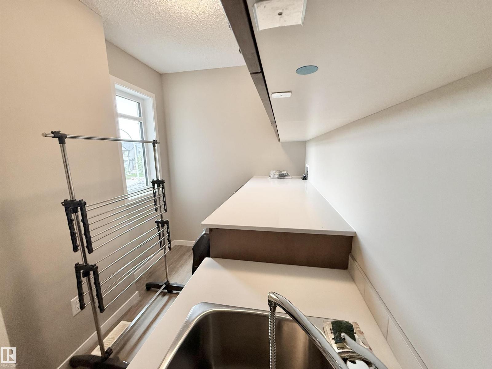 22519 96 AV NW - 39