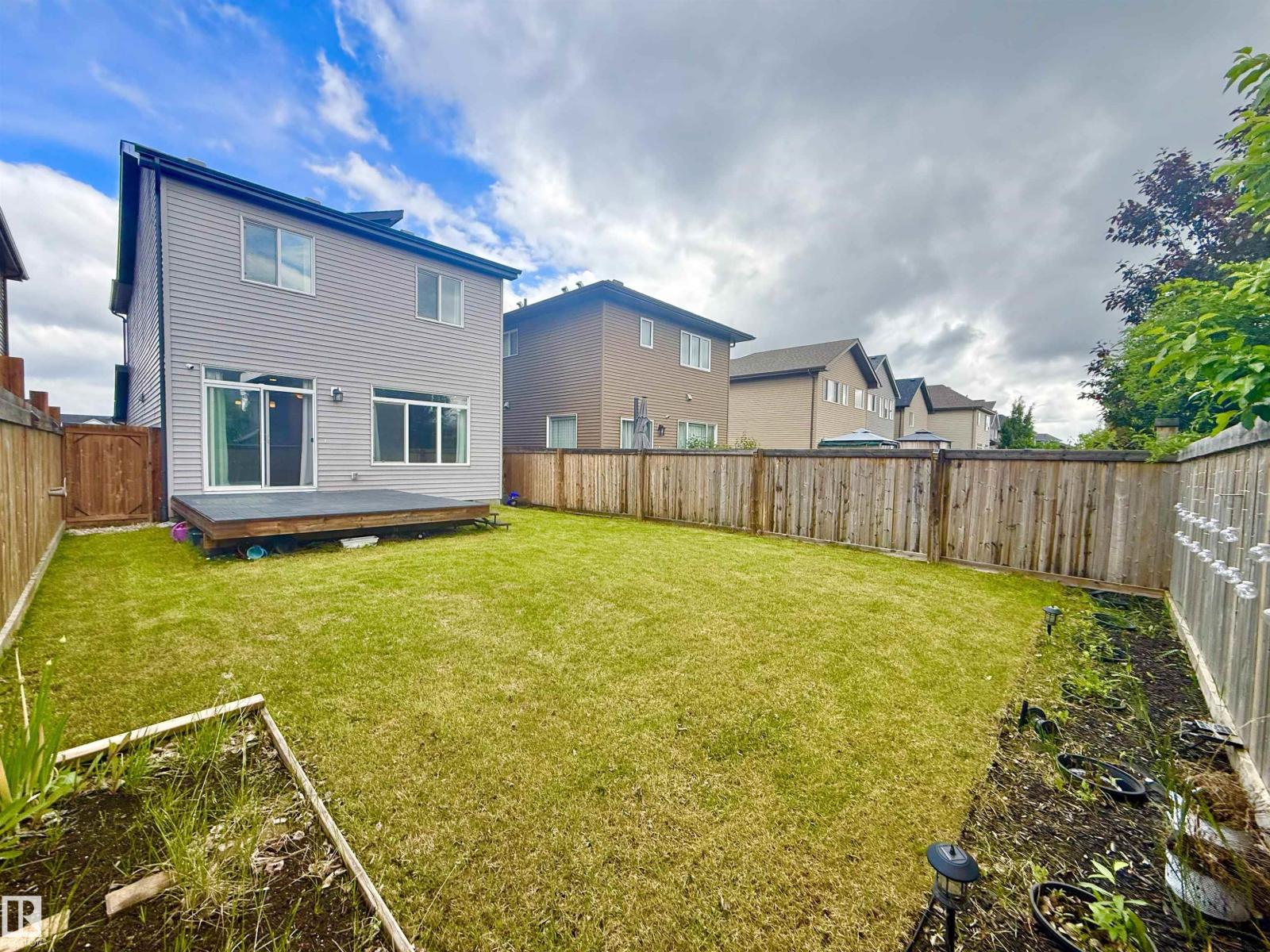 22519 96 AV NW - 42