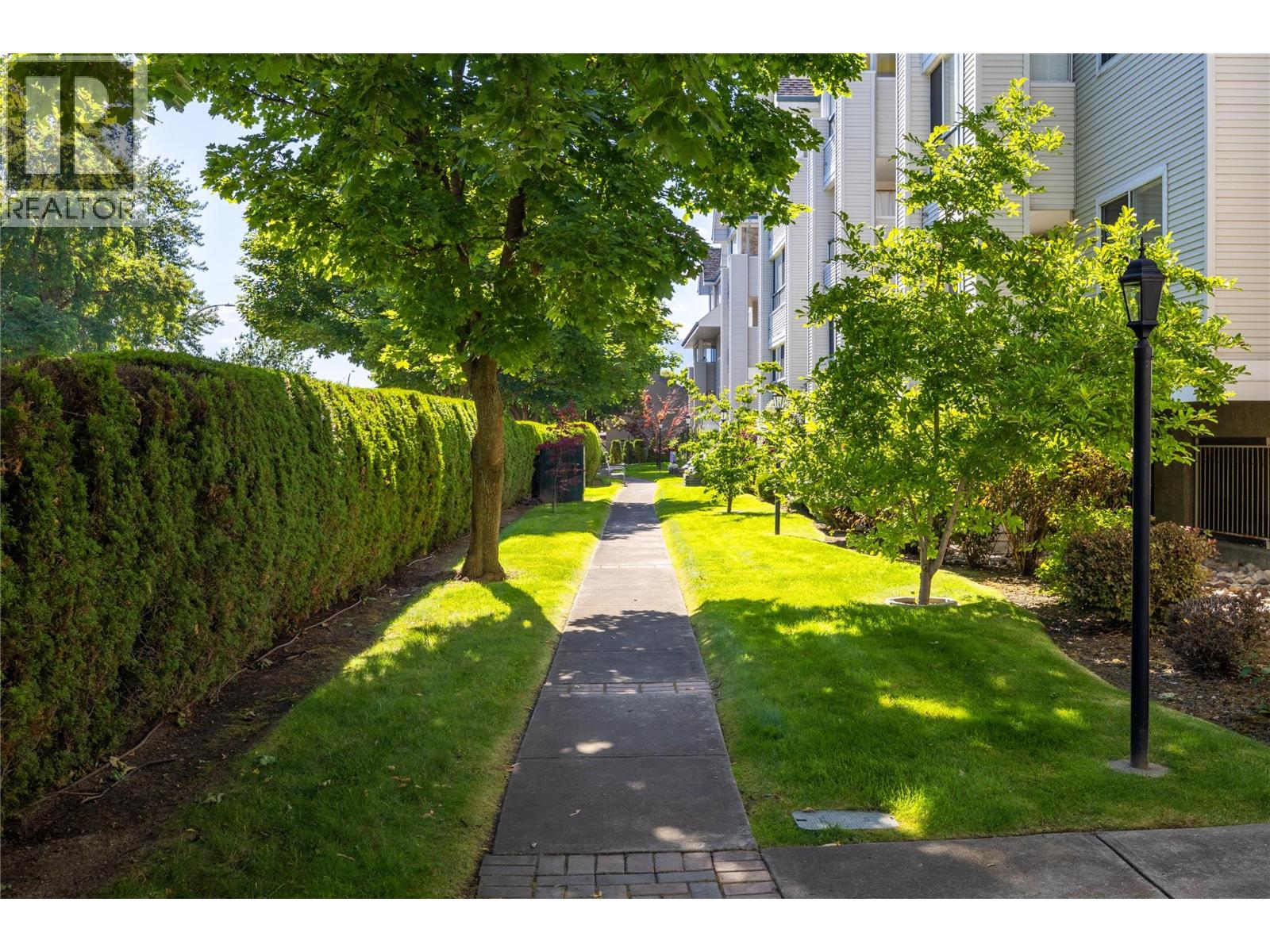 980 Glenwood Avenue Unit# 304 Lot# SL 75, Kelowna