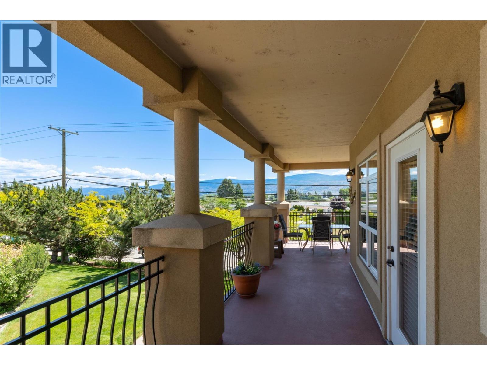 204 2070 Boucherie Road, West Kelowna