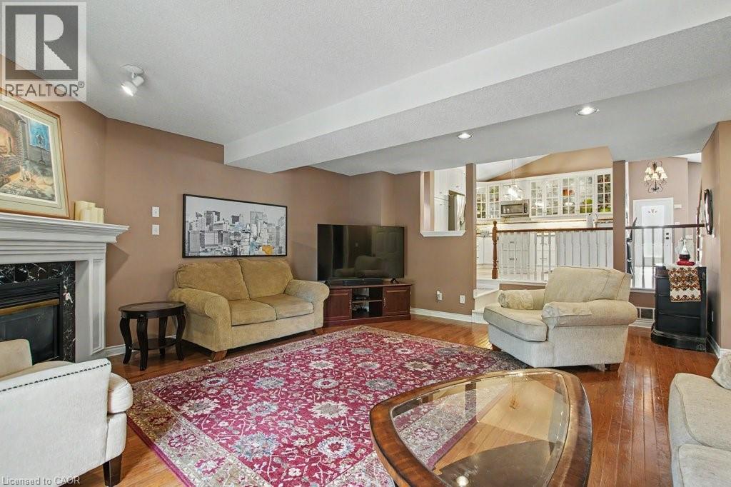 6 THEODORE Drive - 24