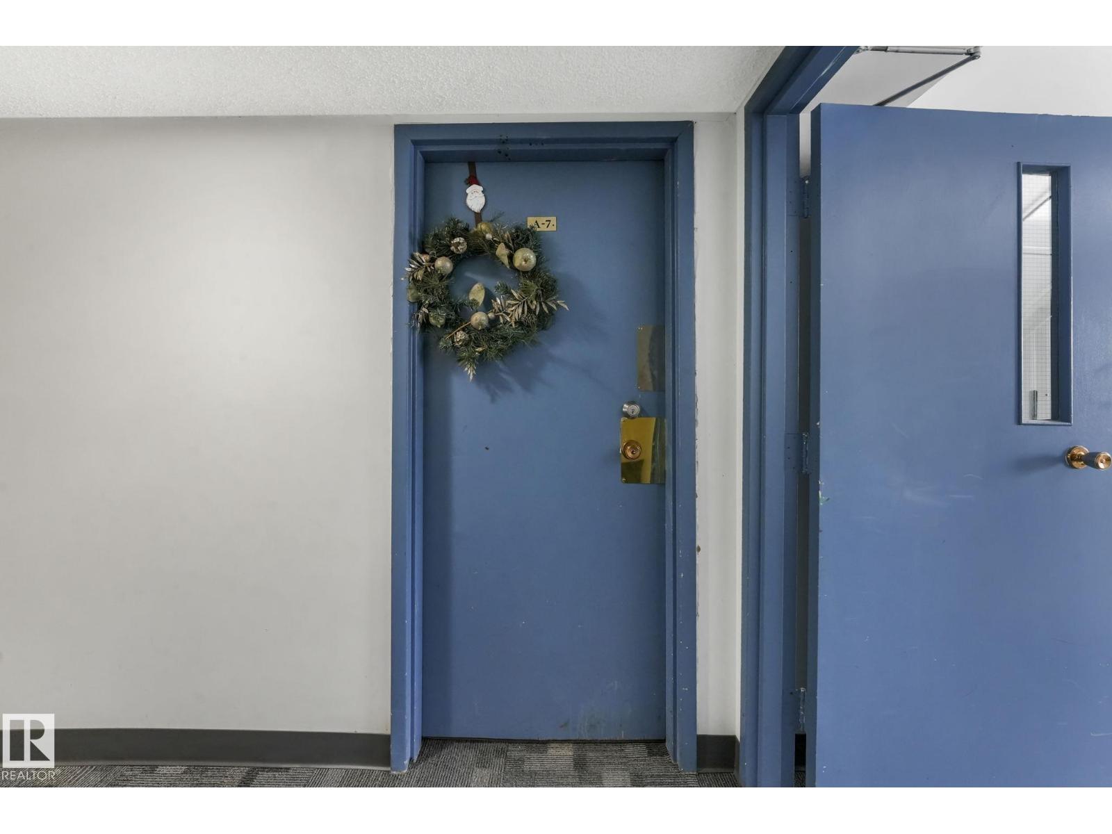 #A7 2808 116 ST NW - 4