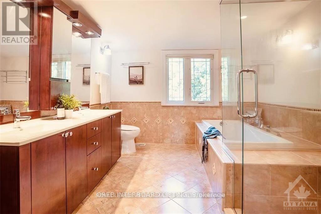 2077 PALMER AVENUE - 11