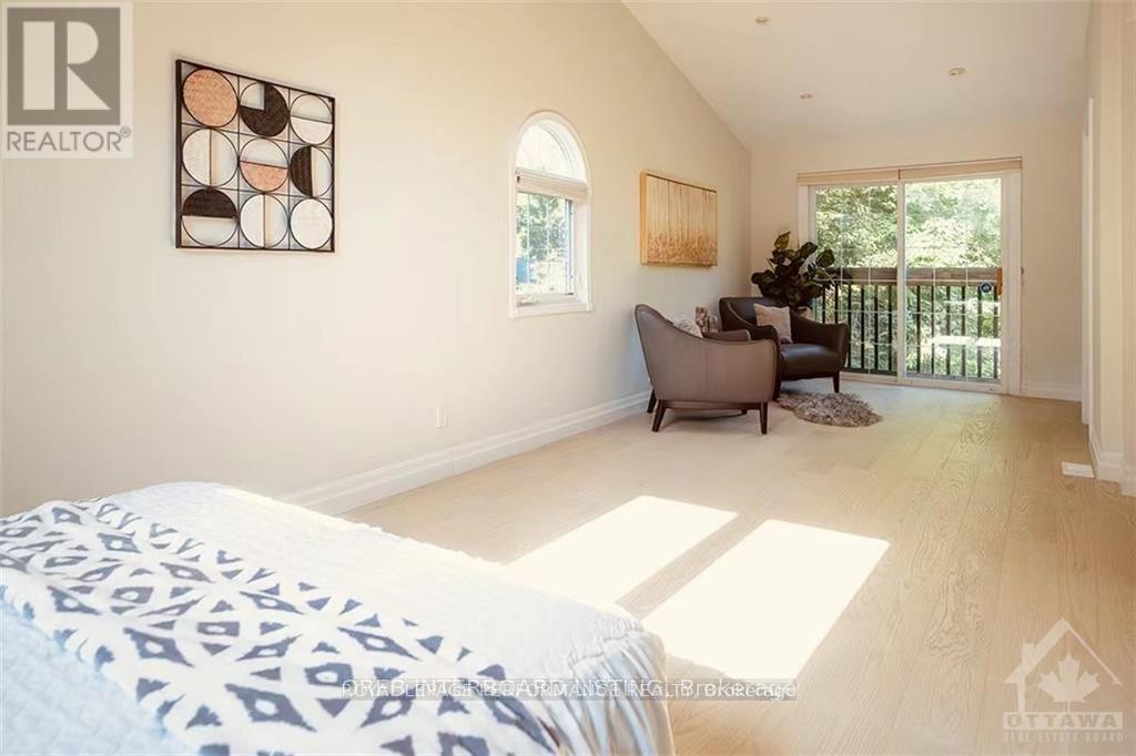 2077 PALMER AVENUE - 13