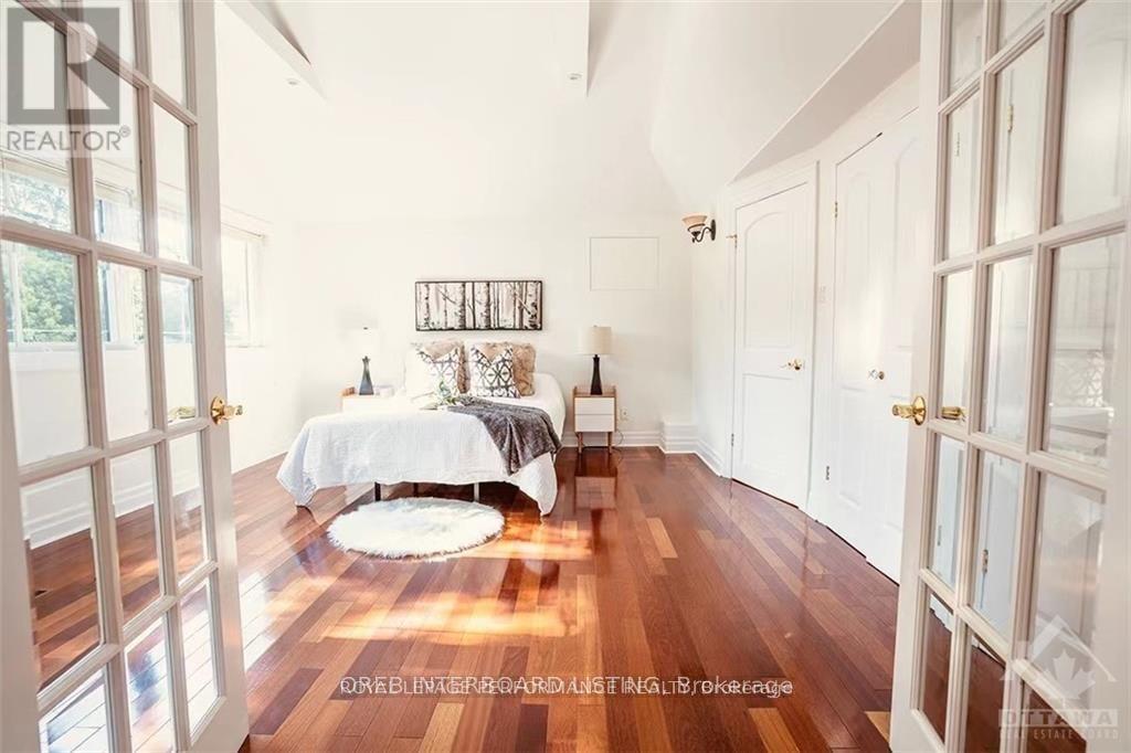 2077 PALMER AVENUE - 8