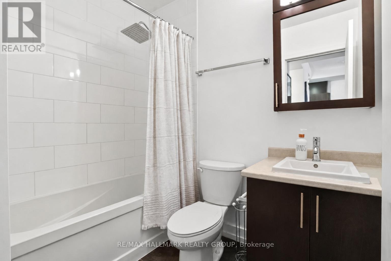 1 Bed, 1 Bath House for Sale in Ottawa – 2003 – 179 METCALFE STREET, Ottawa – MLS# X13459288 - Image 14