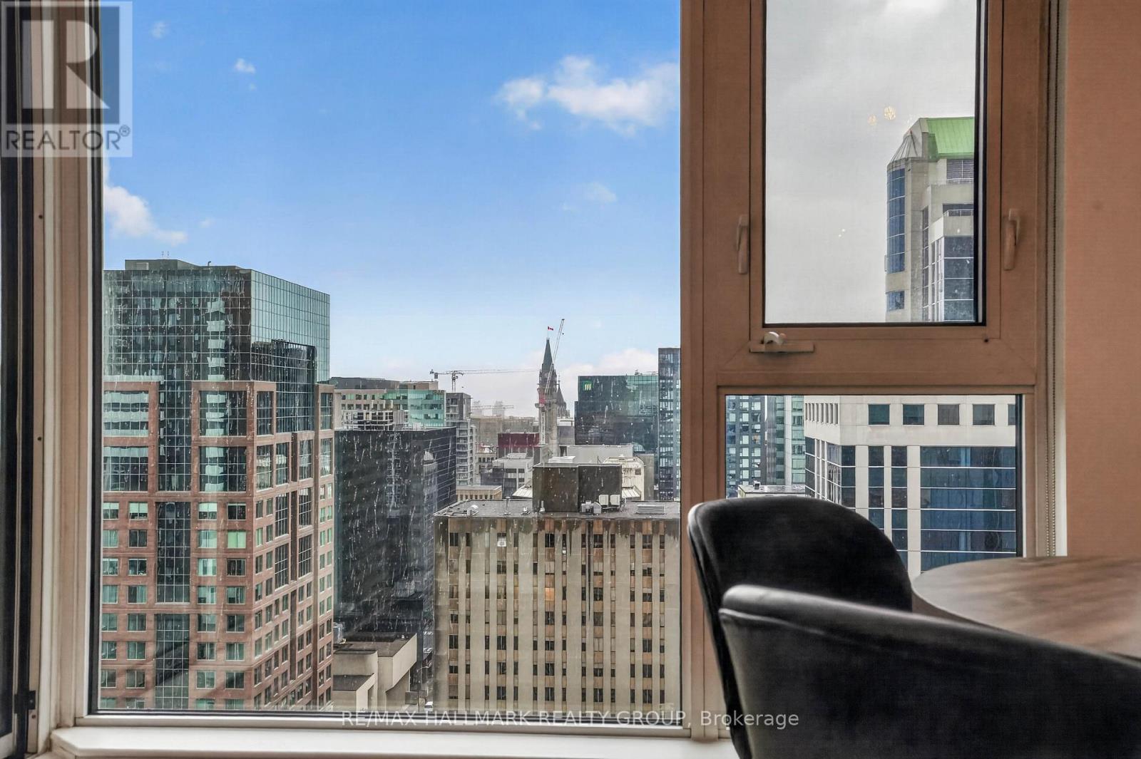 1 Bed, 1 Bath House for Sale in Ottawa – 2003 – 179 METCALFE STREET, Ottawa – MLS# X13459288 - Image 16