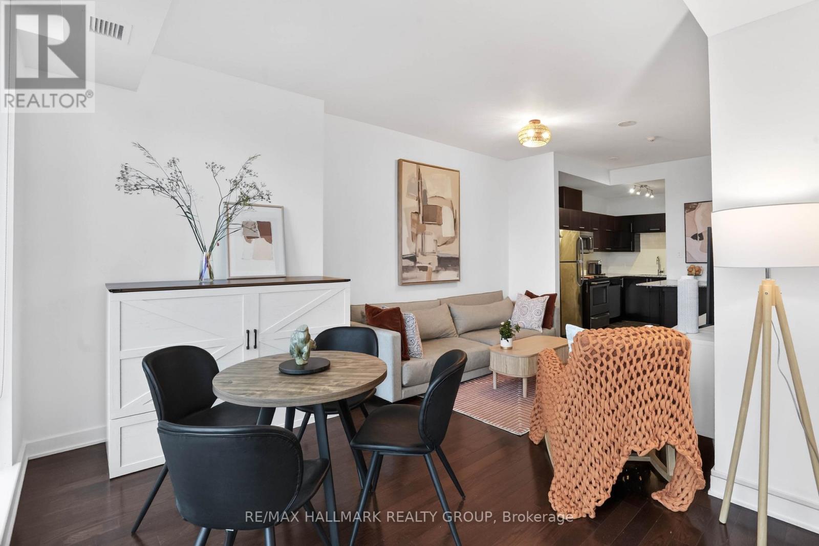 1 Bed, 1 Bath House for Sale in Ottawa – 2003 – 179 METCALFE STREET, Ottawa – MLS# X13459288 - Image 9