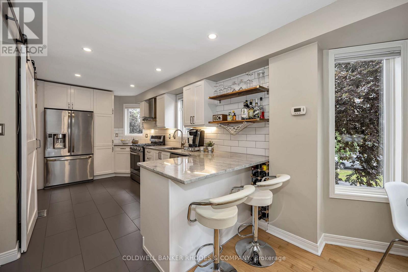 3 Bed, 3 Bath House for Sale in Ottawa – 372 LISGAR STREET, Ottawa – MLS# X13459290 - Image 14
