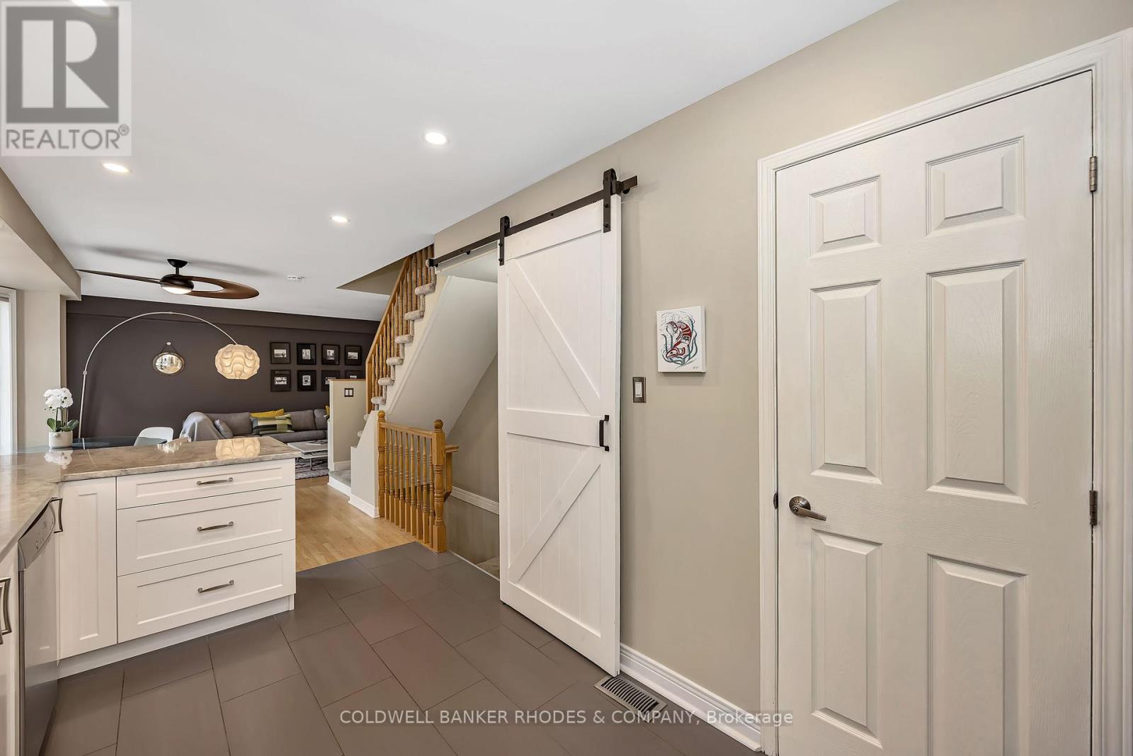 3 Bed, 3 Bath House for Sale in Ottawa – 372 LISGAR STREET, Ottawa – MLS# X13459290 - Image 18