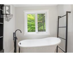 1087 Prospect Lake Road, Bracebridge, ON P1L1X1 Photo 15