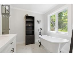 1087 Prospect Lake Road, Bracebridge, ON P1L1X1 Photo 16