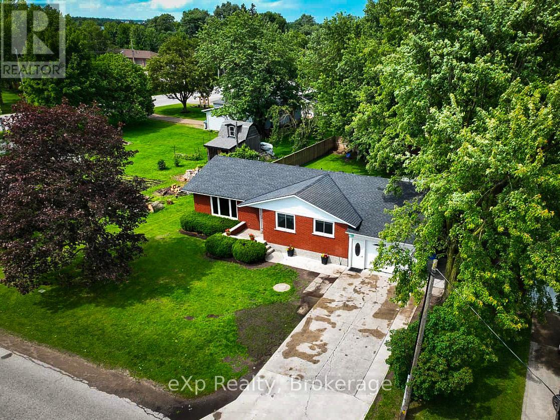 4094 QUEEN STREET - 2