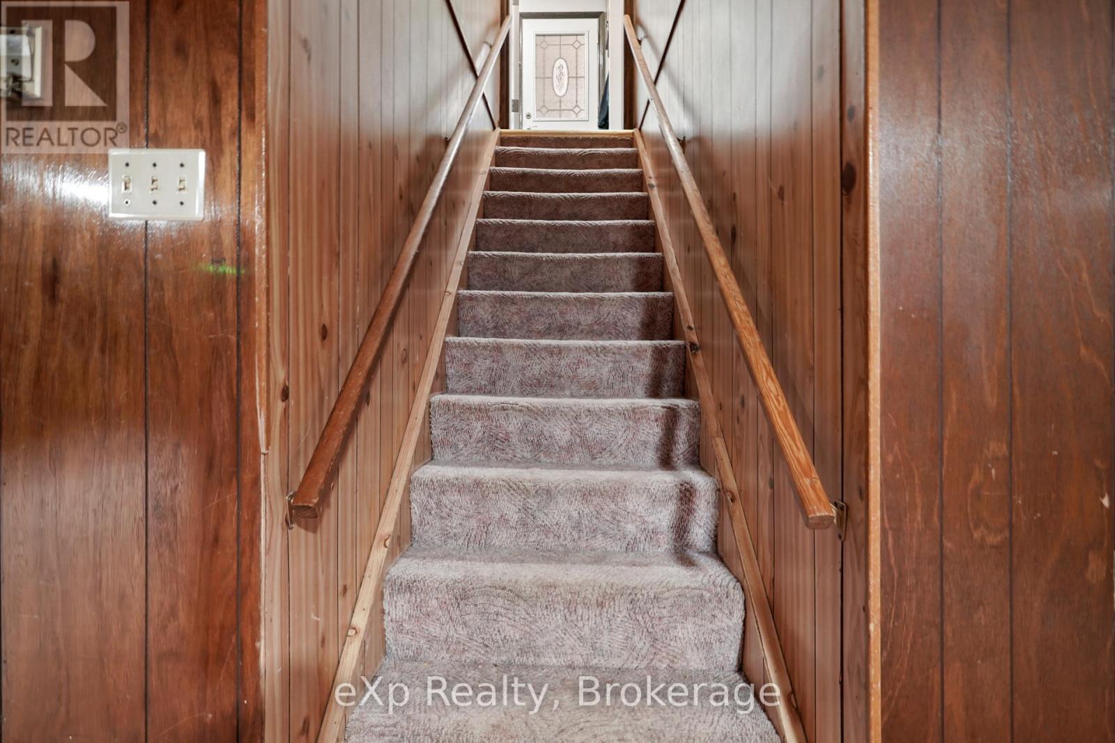 4094 QUEEN STREET - 23