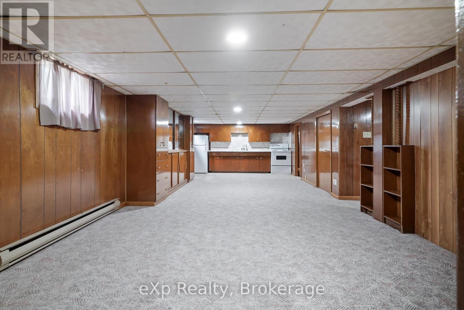 4094 QUEEN STREET - 27