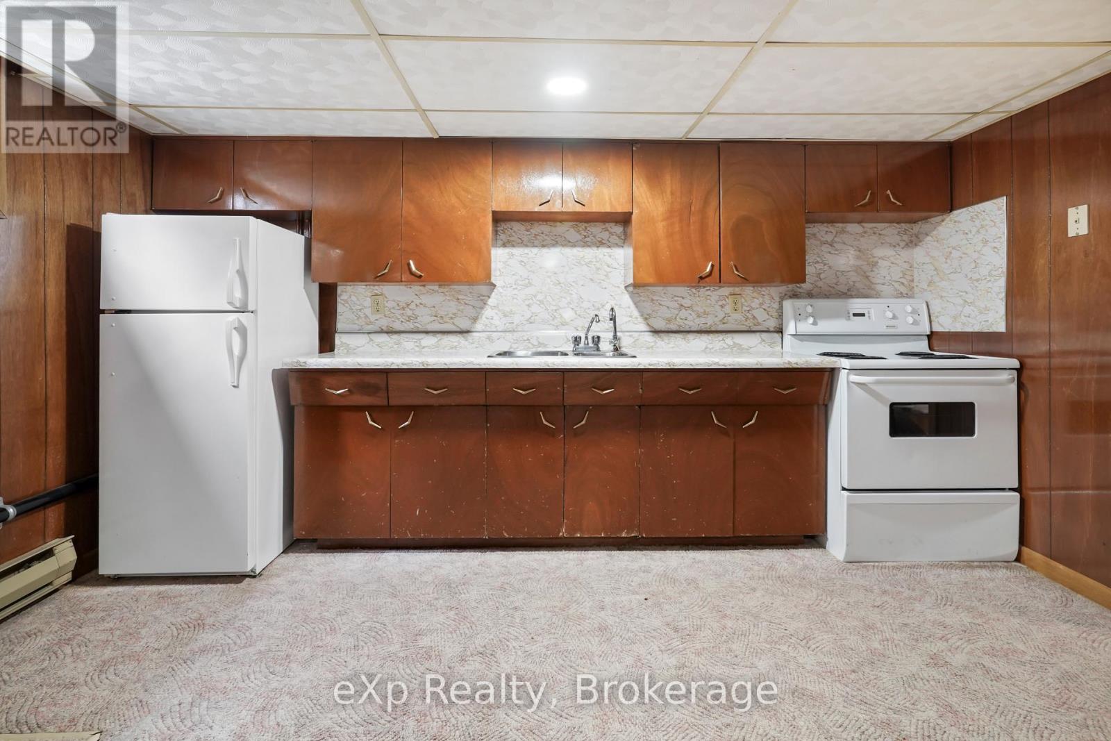 4094 QUEEN STREET - 28