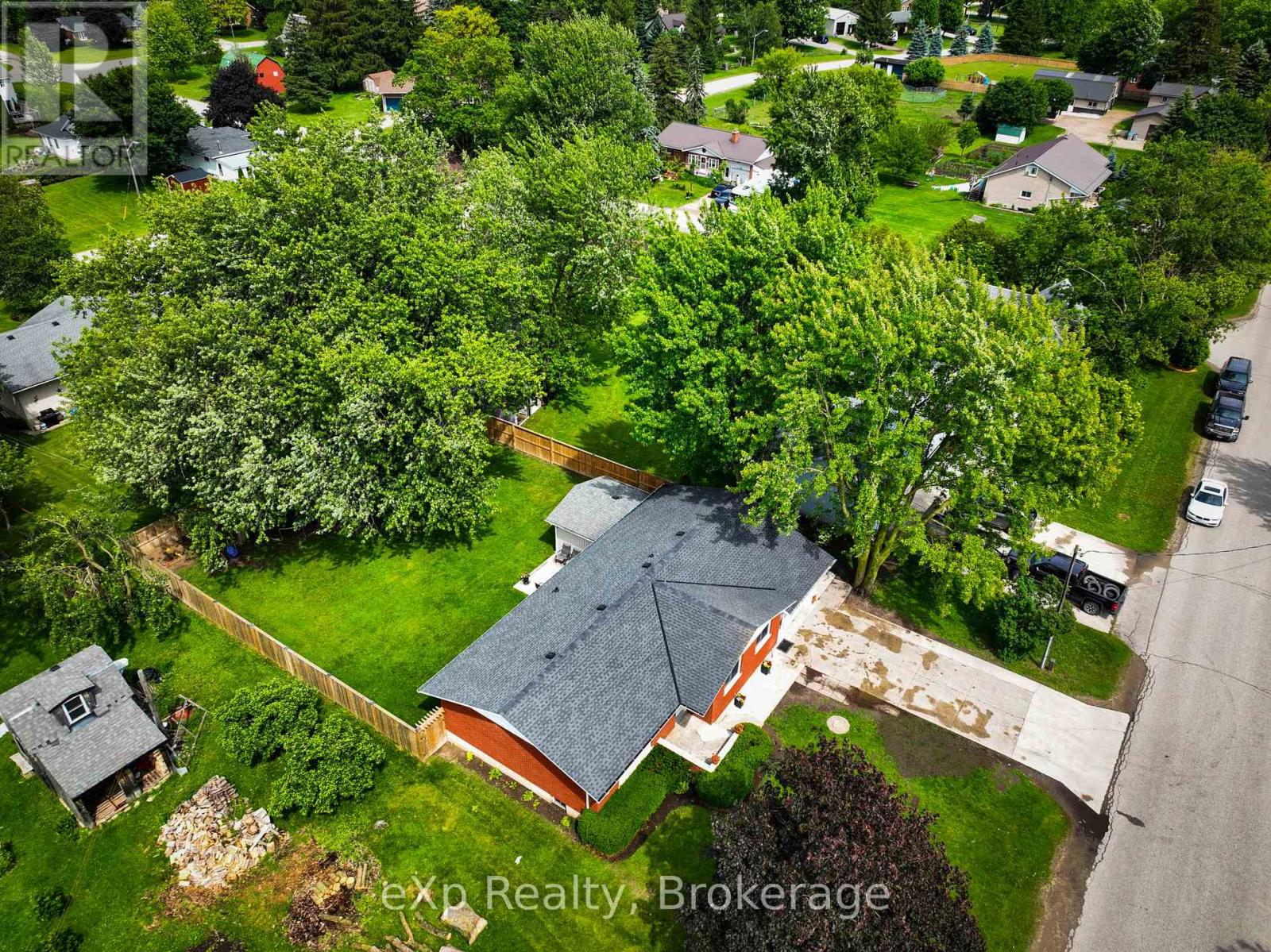 4094 QUEEN STREET - 39